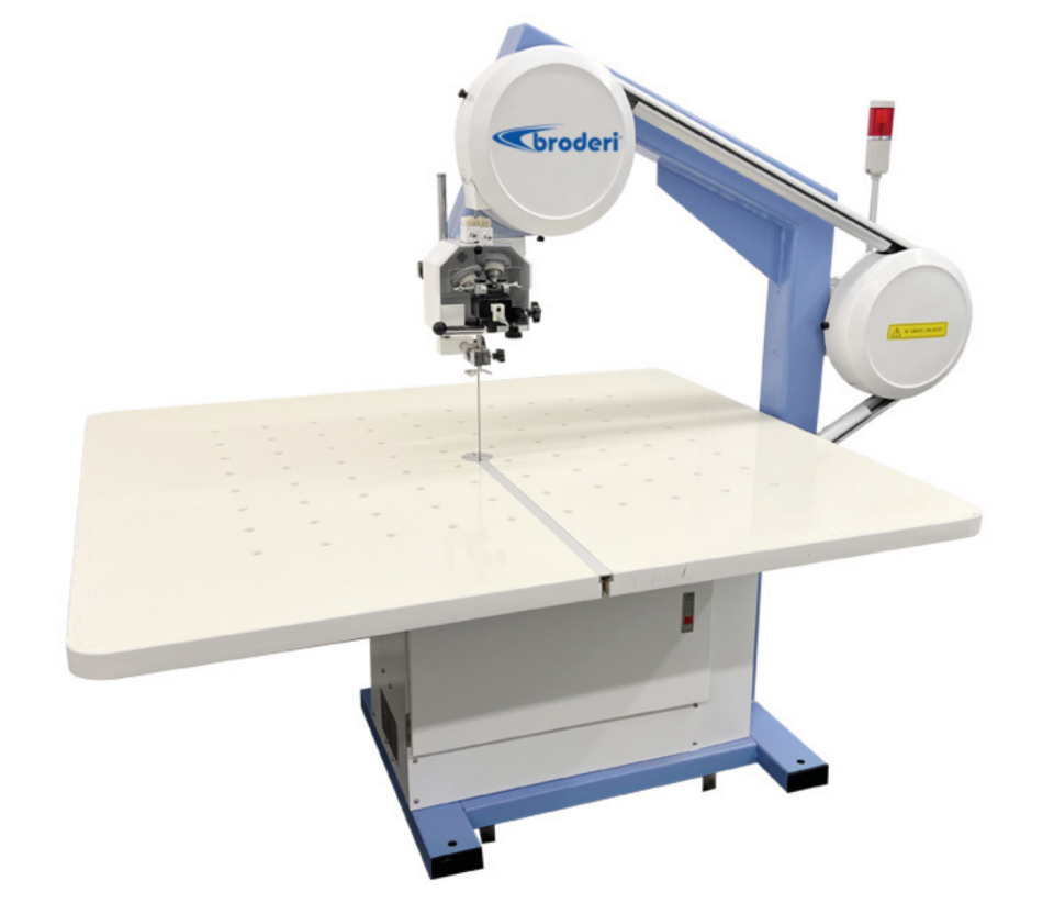 Broderi BD-700B Hız Ayarlı Havalı Hızar Makinası (1200X1500 mm)